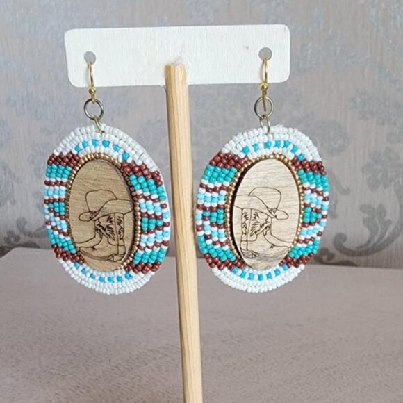 Rodeo Ridge Wood and Ivory Multi Seed Bead Oval Earrings - Picture 1 of 2